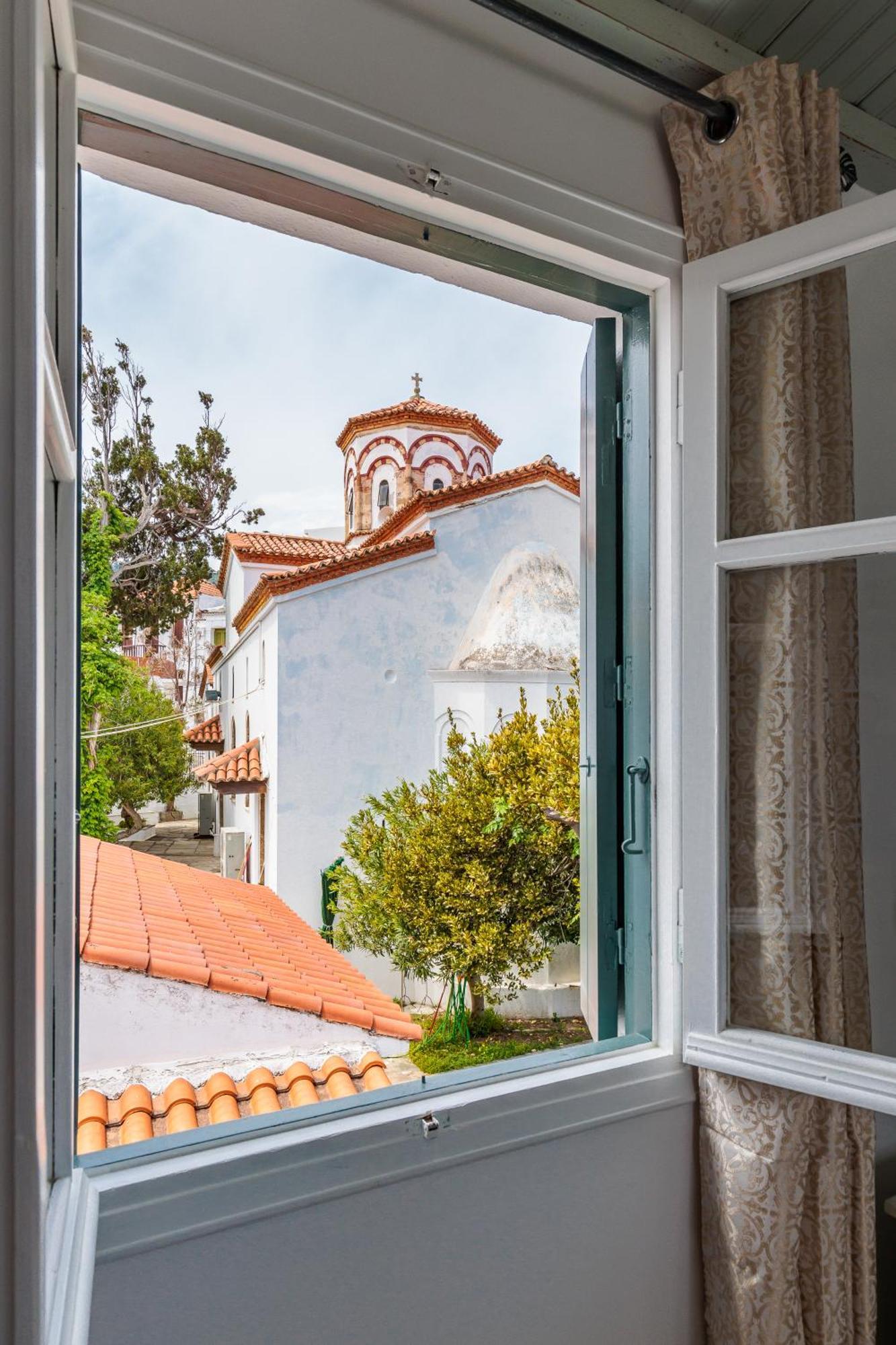 Nikolas House Skopelos Town Exterior photo